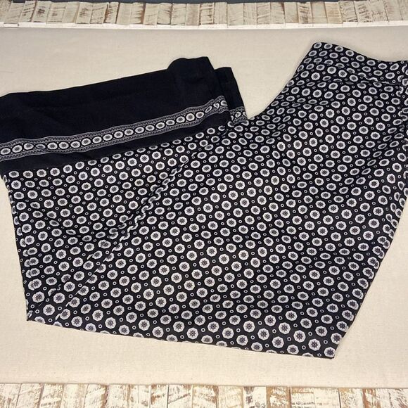 New York and Company wide leg pants size XS - Picture 7 of 7